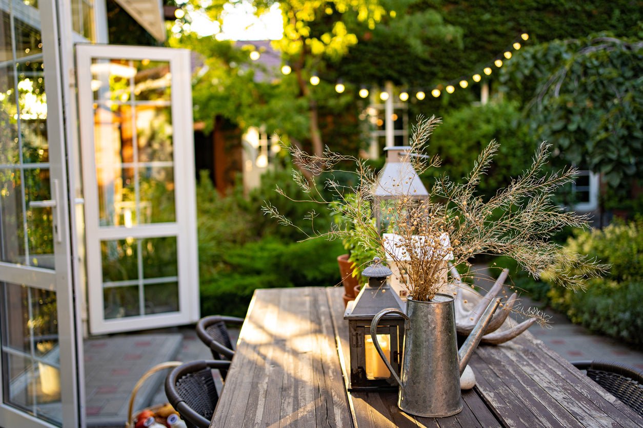 25 Amazing Vintage Garden Décor Ideas & Designs for 2021 - FL Bean