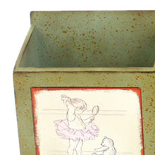 11.81 X 5.12 X 35.63 Green Rustic Horizontal - Newspaper & Magazine Rack