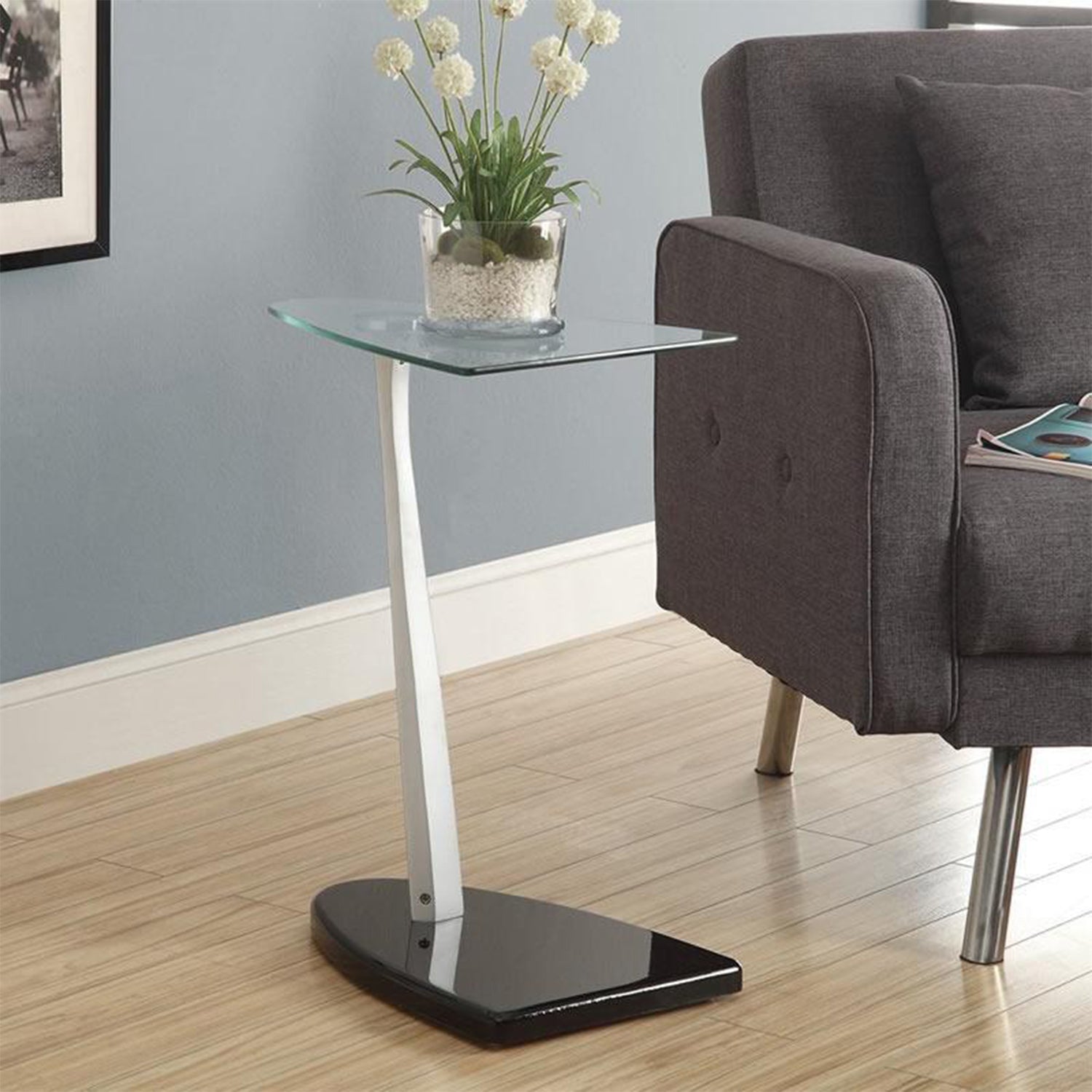17.75" X 13.75" X 23.75" Blacksilver Particle Board Tempered Glass Accent Table