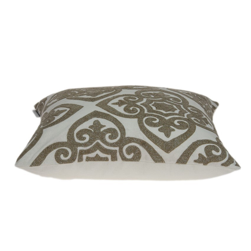 20" X 7" X 20" 閃亮象牙色枕套，帶聚乙烯嵌件