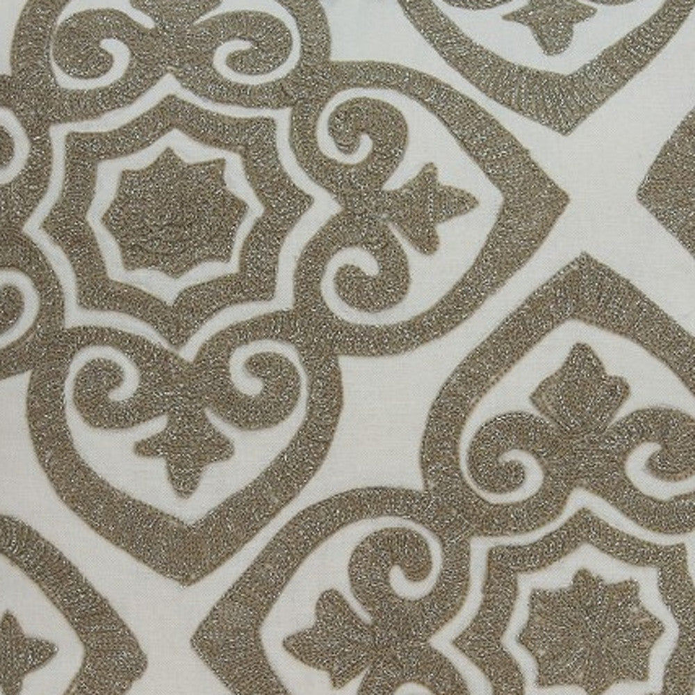 20" X 7" X 20" 閃亮象牙色枕套，帶聚乙烯嵌件