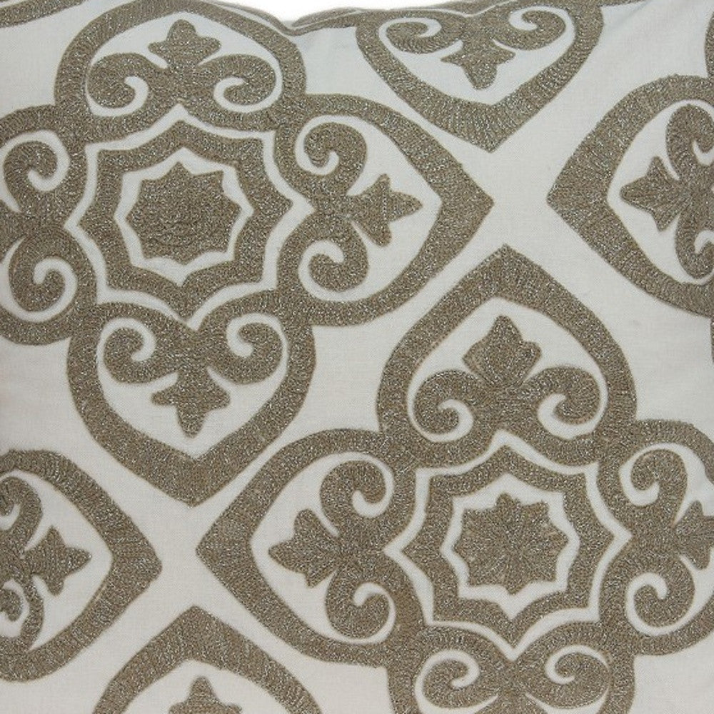 20" X 7" X 20" 閃亮象牙色枕套，帶聚乙烯嵌件