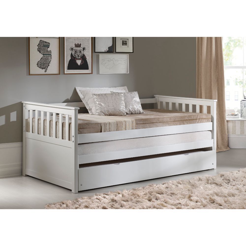 43" X 80" X 32" White Wood Daybed  Pull-Out Bed