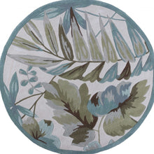 5' X 7' 6 Polyester Ivory Area Rug