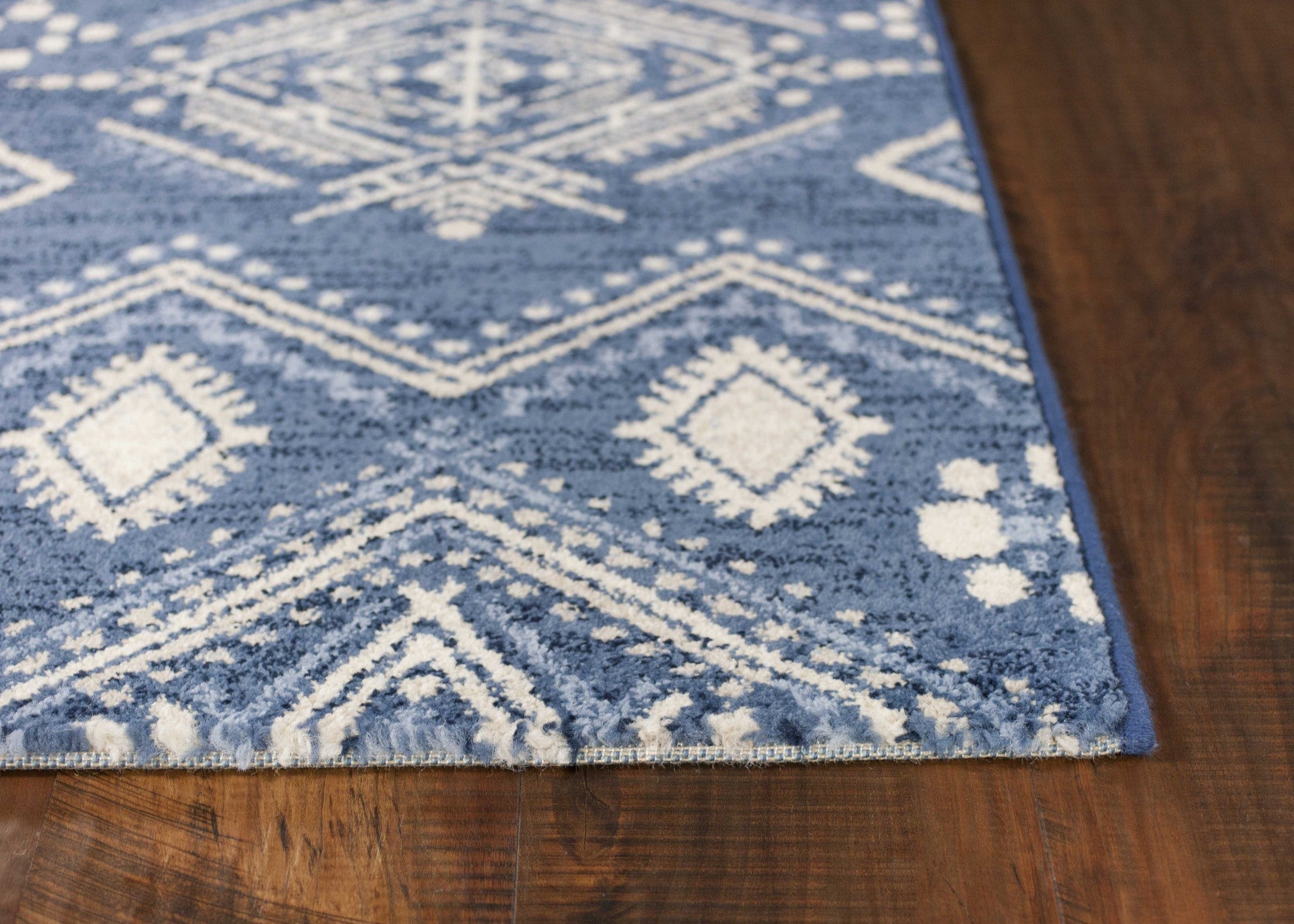 7' X 11' Polypropylene Demin Area Rug