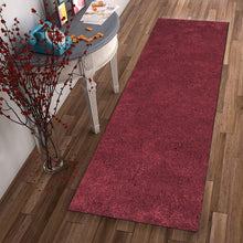 8' Red Round Indoor Shag Rug
