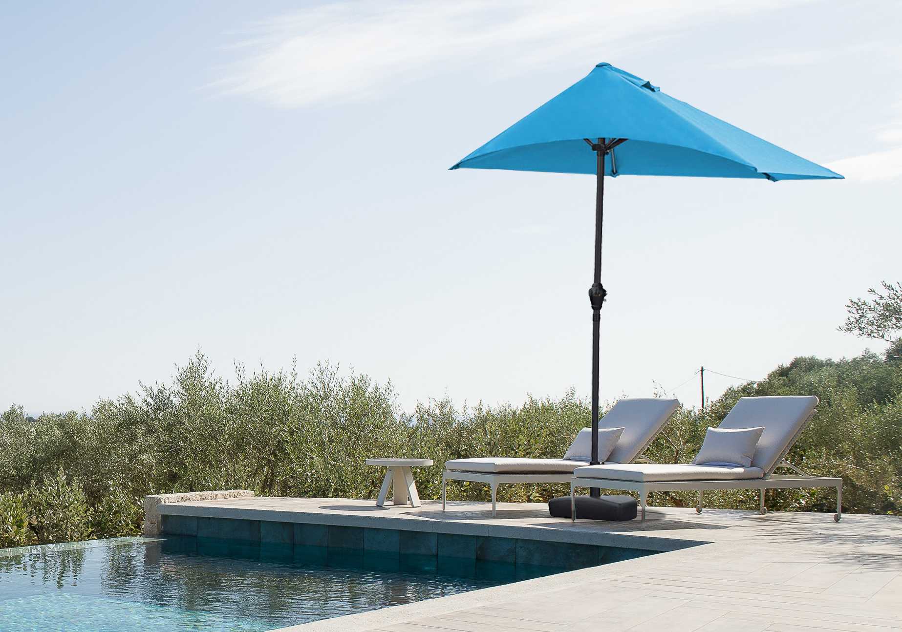 Aqua Outdoor Side Wall Umbrella - 9’