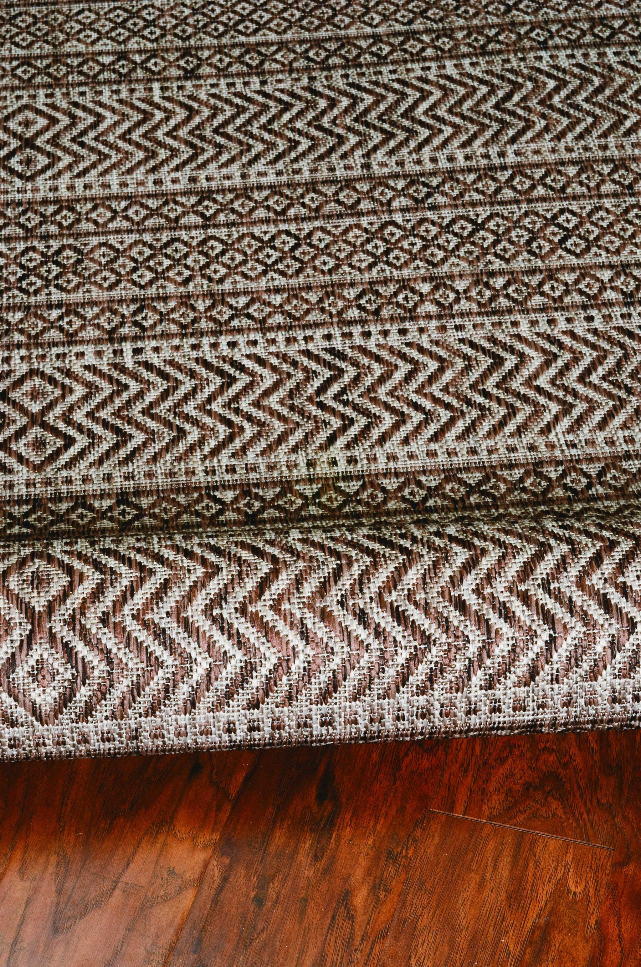 5'X7' Mocha Machine Woven Uv Treated Tribal Indoor Outdoor Area Rug