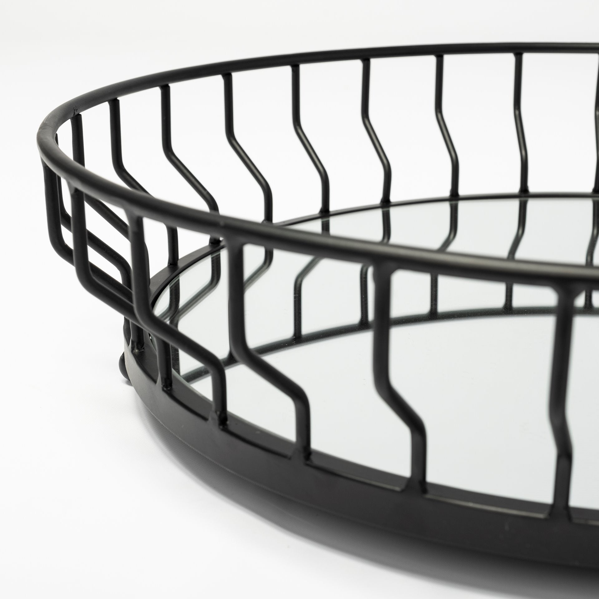 Matte Black Wavy Metal With Mirrored Glass Bottom Round Tray 20"