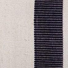 Puf Azteca Gris Marino Y Beige