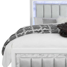 Lujosa cama completa blanca moderna con cabecera acolchada Led Lightning
