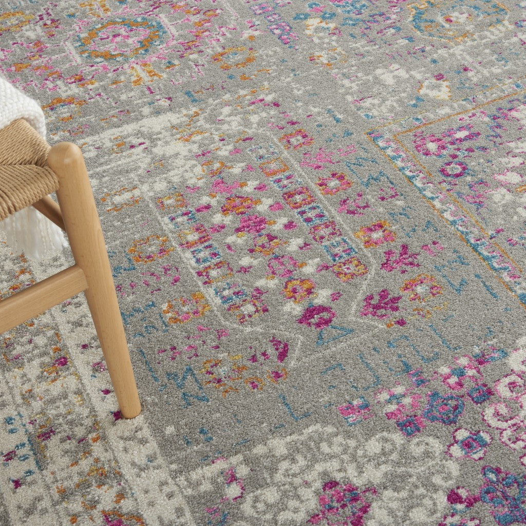 Gray Distressed Ornamental Area Rug - 4’ x 6’