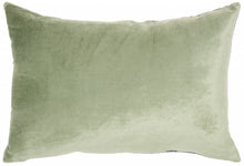 迷人的青色腰枕，帶金屬金色點綴