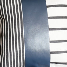 Funda de cojín lumbar tradicional de piel sintética azul marino y rayas monocromáticas