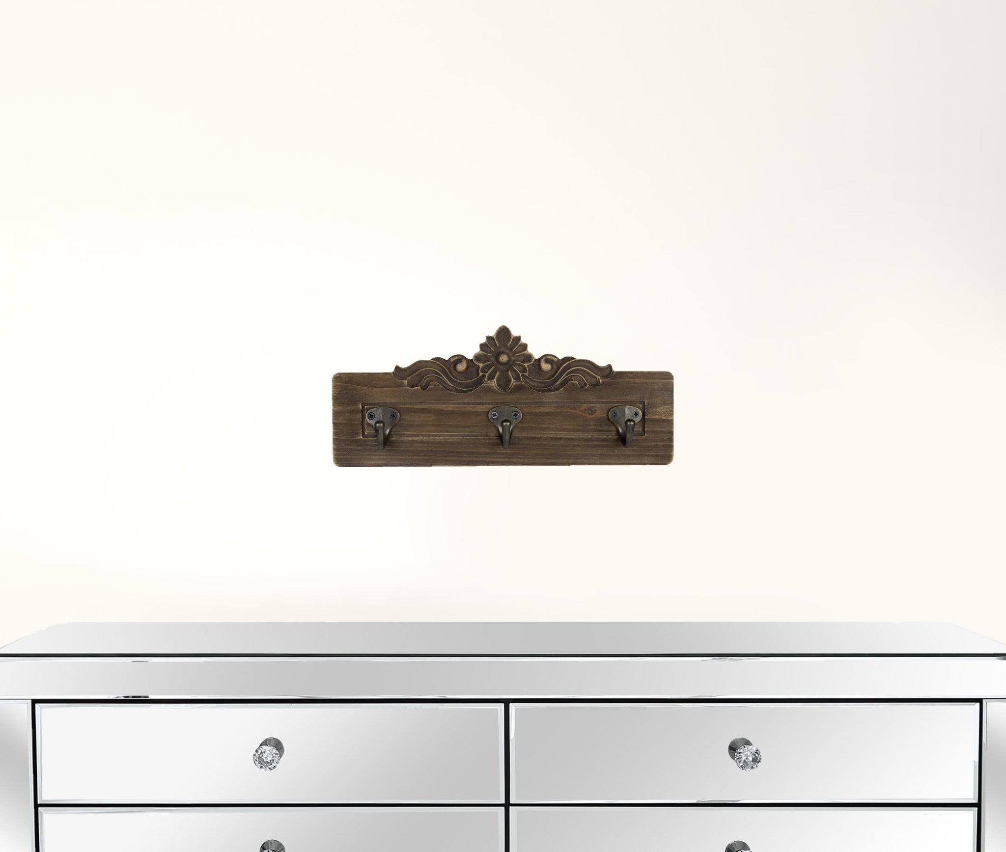 Ganchos de pared de madera tradicionales