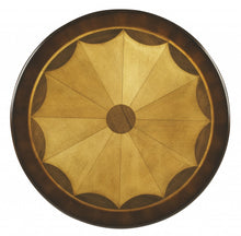 Mesa de pedestal redonda de cerezo tradicional