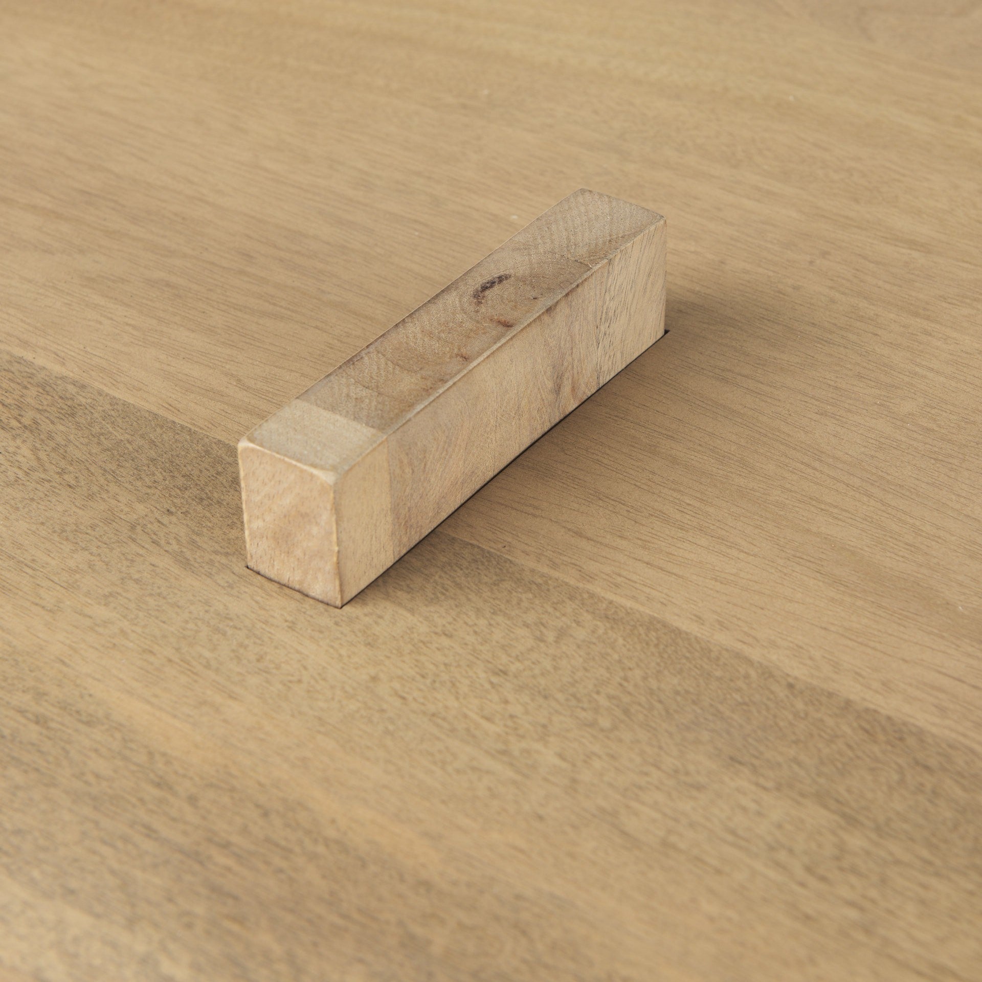 Mesa de centro rectangular de madera marrón natural claro