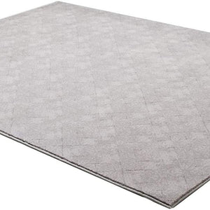 4’ X 6’ Gray Distressed Diamonds Area Rug