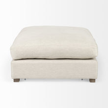 Otomana de tamaño completo cubierta de tela beige