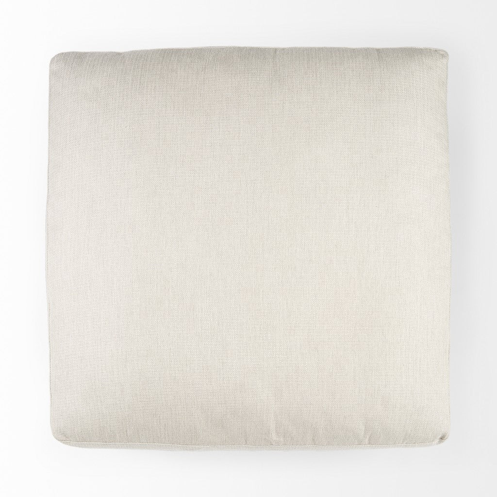 Otomana de tamaño completo cubierta de tela beige