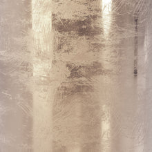 Conjunto de dos mesas auxiliares de vidrio y oro hoja