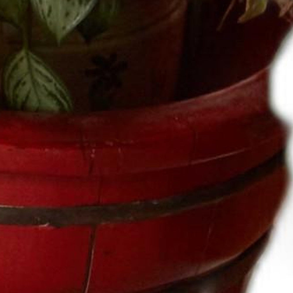 5’ x 8’ Tan and Ivory Grid Area Rug