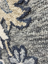 3’ Round Gray Floral FIligree Area Rug