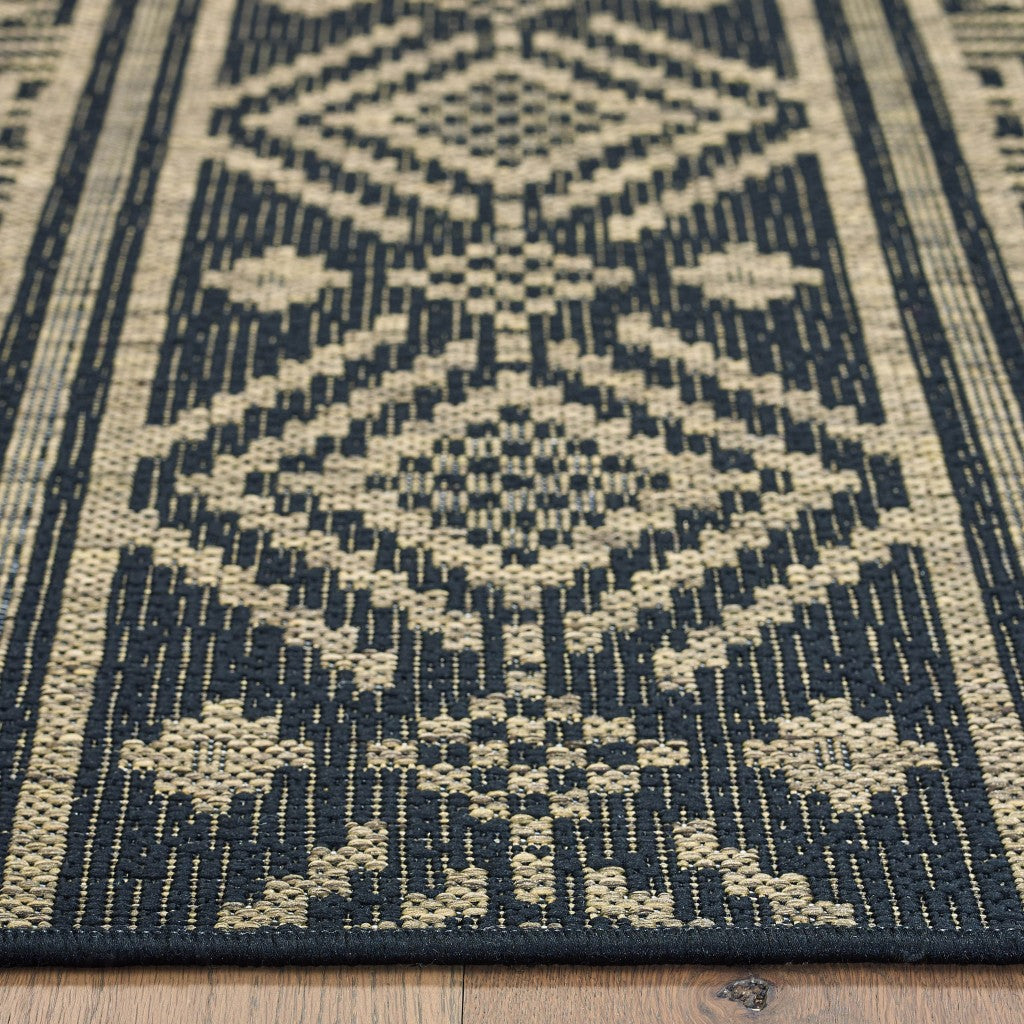 5' X 8' Black / Brown Indoor Outdoor Area Rug