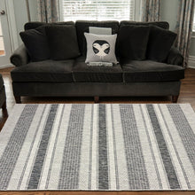 2? X 3? Gray / Black Indoor Outdoor Area Rug
