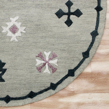 7’ Round Gray Decorative Charm Area Rug