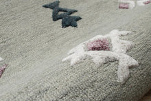 7’ Round Gray Decorative Charm Area Rug