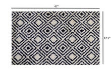 2' x 4' Black Diamond Washable Floor Mat