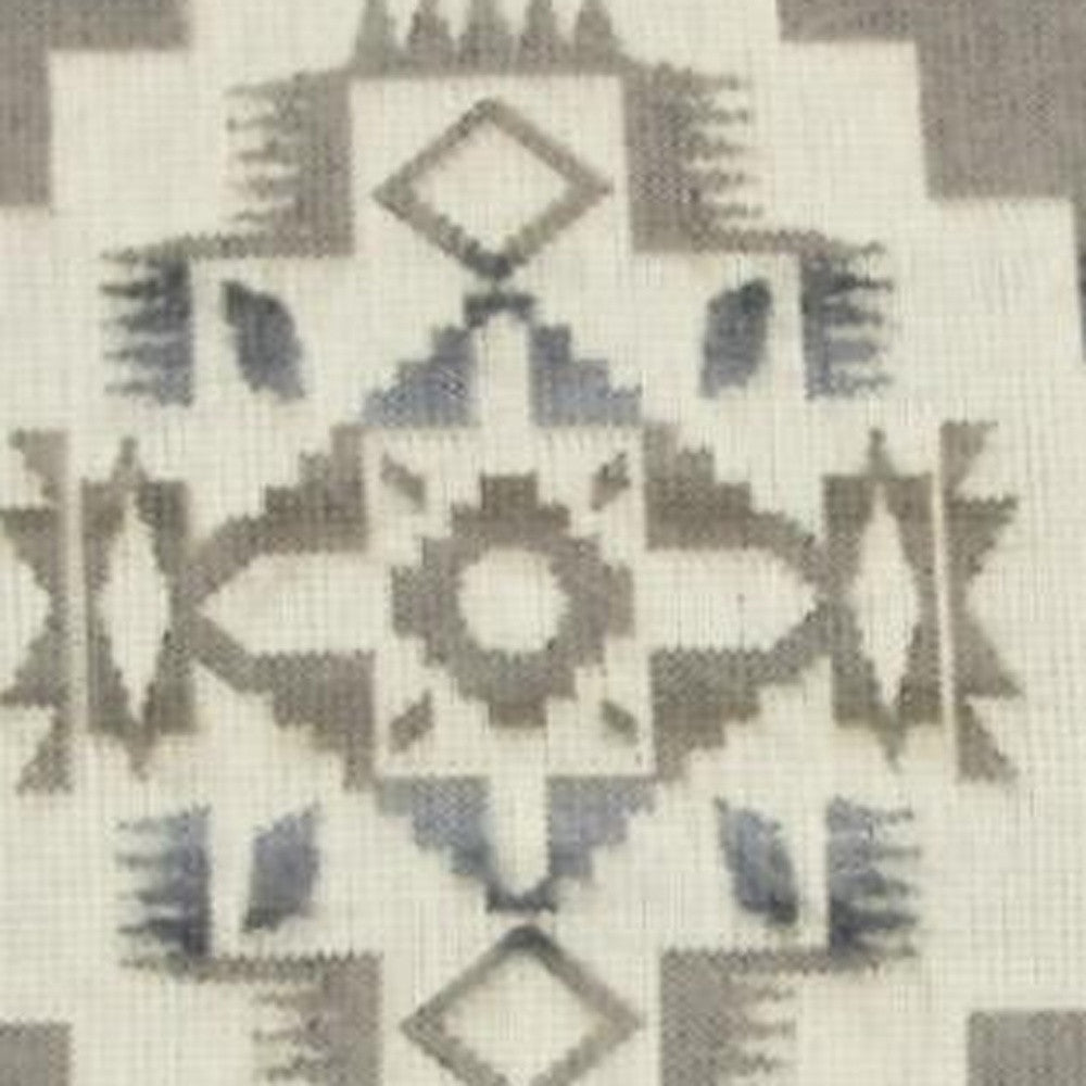 Funda de almohada hecha a mano del sudoeste gris claro ultrasuave de 20"