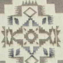 Funda de almohada hecha a mano del sudoeste gris claro ultrasuave de 20