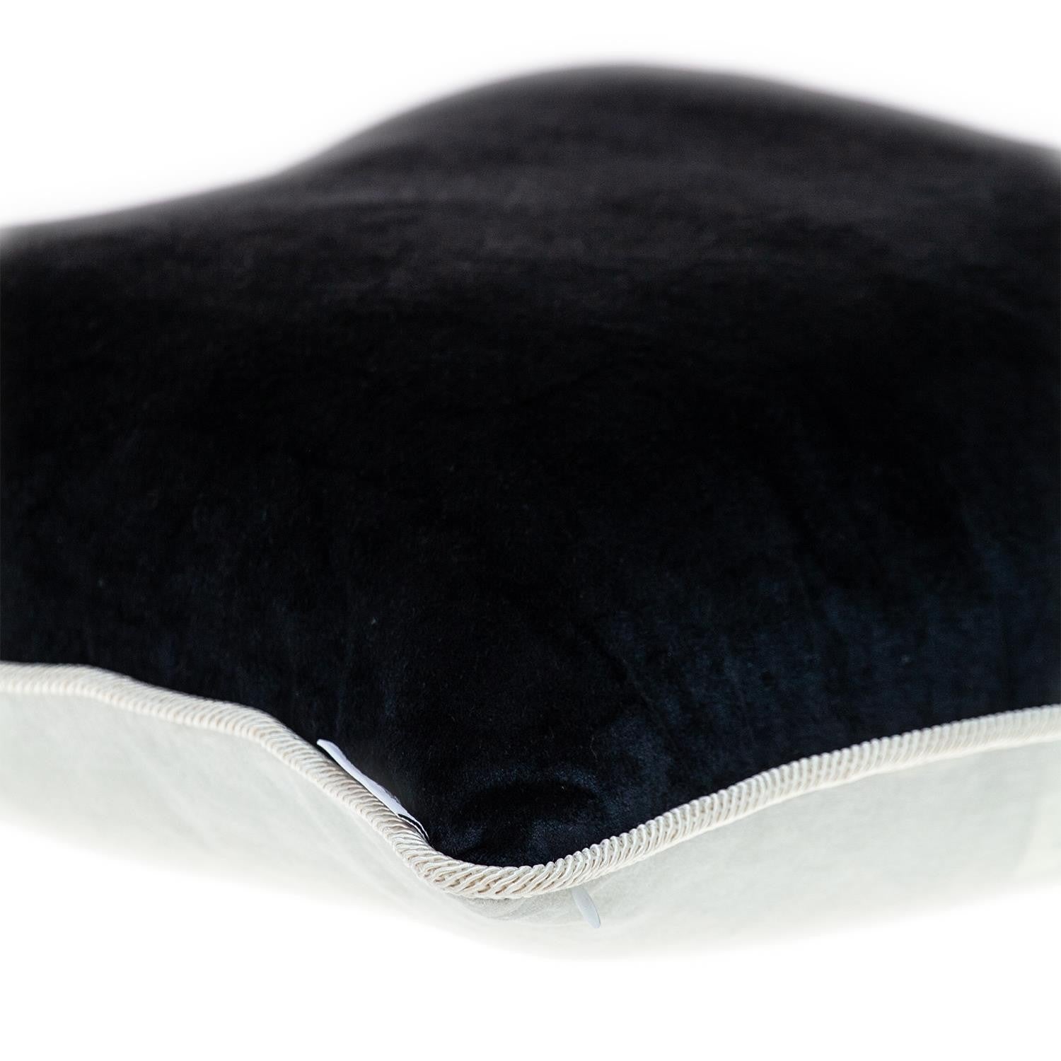 Cojín de terciopelo cuadrado blanco y negro reversible