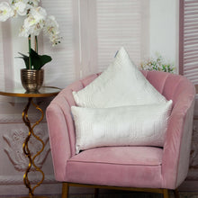 Cojín cuadrado blanco de terciopelo acolchado