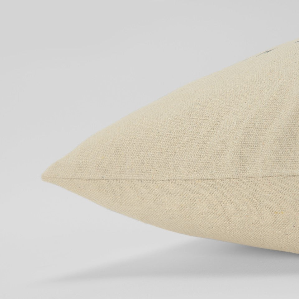 黑色灰褐色帆布標誌性符號抱枕