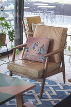 Cojín de gamuza con cremallera de pájaro boho rosa polvoriento de 18 