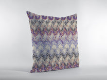 16 英寸洋紅色奶油色 Hatch 裝飾絨面革抱枕