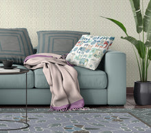 Cojín de gamuza con costura soplada Paisley azul y blanco de 18 