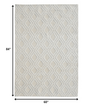 Ivory Diamond Lattice Modern Area Rug - 5’ x 7’