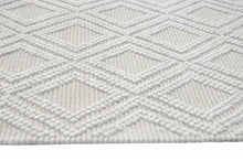 8' X 11' Off White Geometric Dhurrie Area Rug