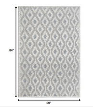 5’ x 7’ Ivory Gray Diamond Trellis Modern Area Rug