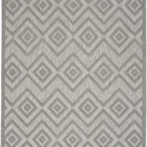 5' X 7' Silver Grey Argyle Indoor Outdoor Area Rug