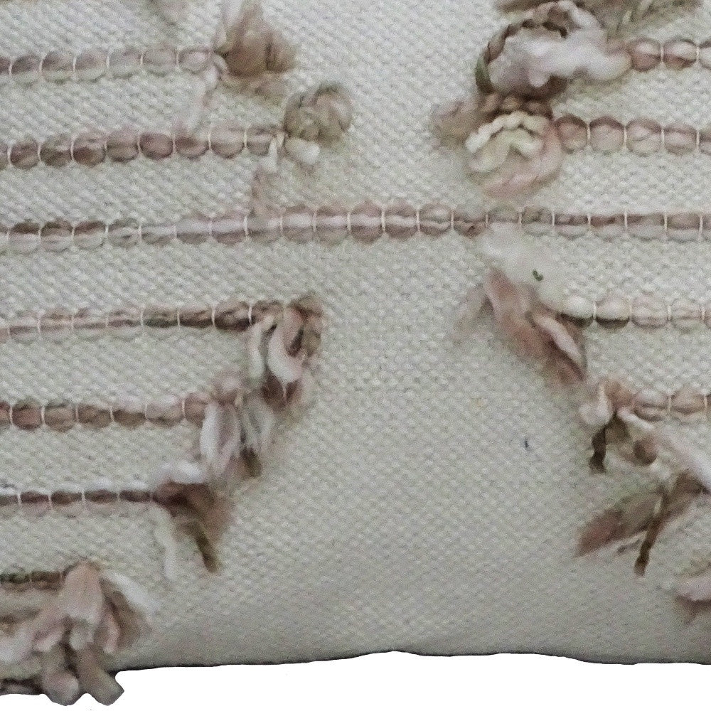 14 英寸 X 20 英寸棕褐色和白色拉鍊棉混紡幾何毛球抱枕