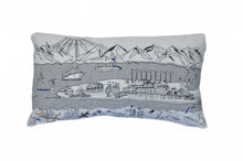 Cojín decorativo lumbar Homer Spit Daylight Skyline blanco de 24