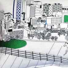 24 英寸白色列剋星敦日光天際線腰枕裝飾枕頭