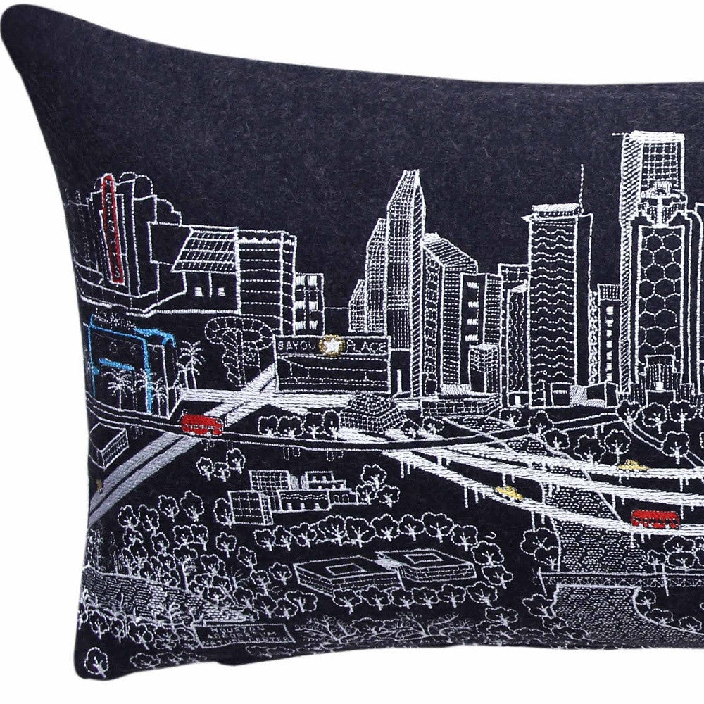 Cojín decorativo lumbar de 35 pulgadas con horizonte nocturno de Houston, color negro