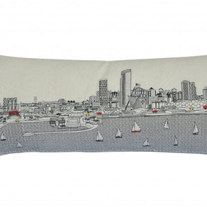 Cojín decorativo lumbar Skyline de luz diurna de Milwaukee blanco de 35"