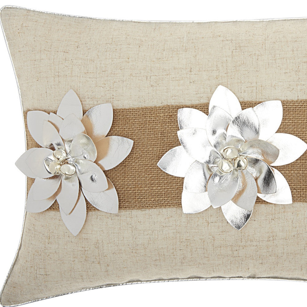 12 英寸 X 18 英寸銀色拉鍊滌綸聖誕抱枕